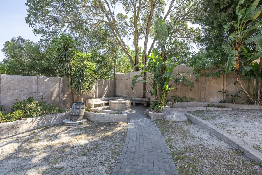 4 Bedroom Property for Sale in Protea Heights Western Cape